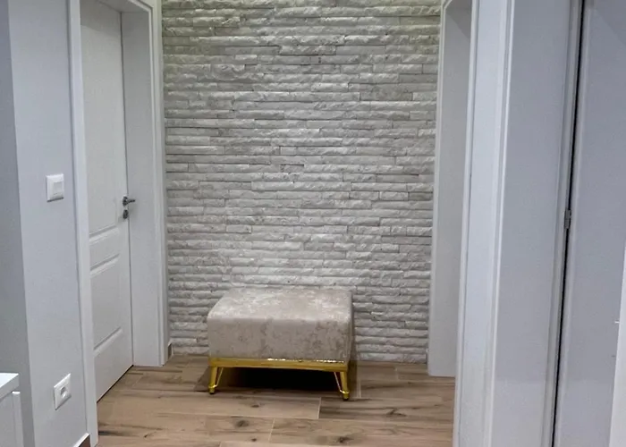 アパート Leonard's *